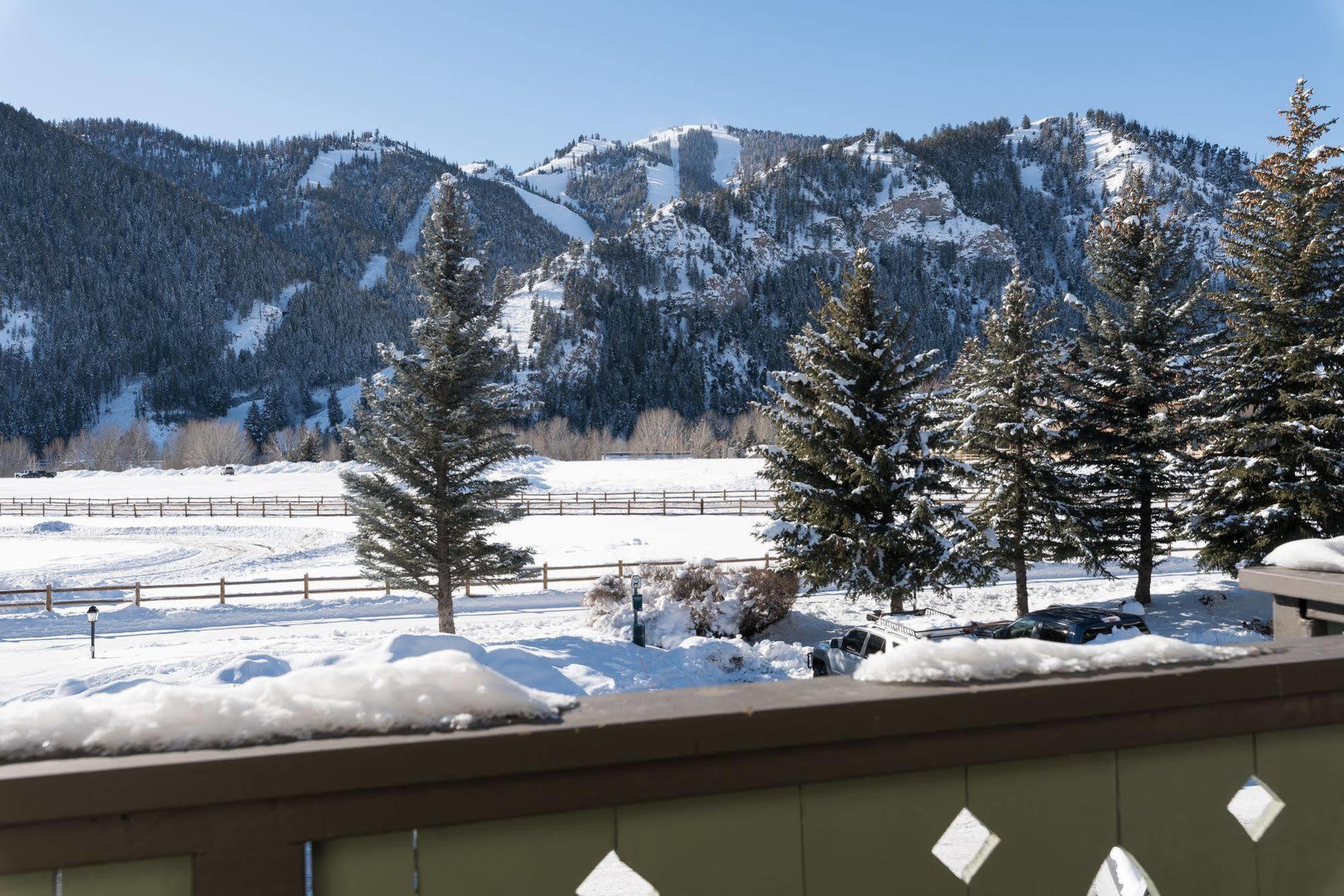 Best Western Tyrolean Lodge Ketchum Bagian luar foto